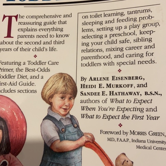 3/$15 books - What to Expect The Toddler Years Guide Book - Picture 2 of 7